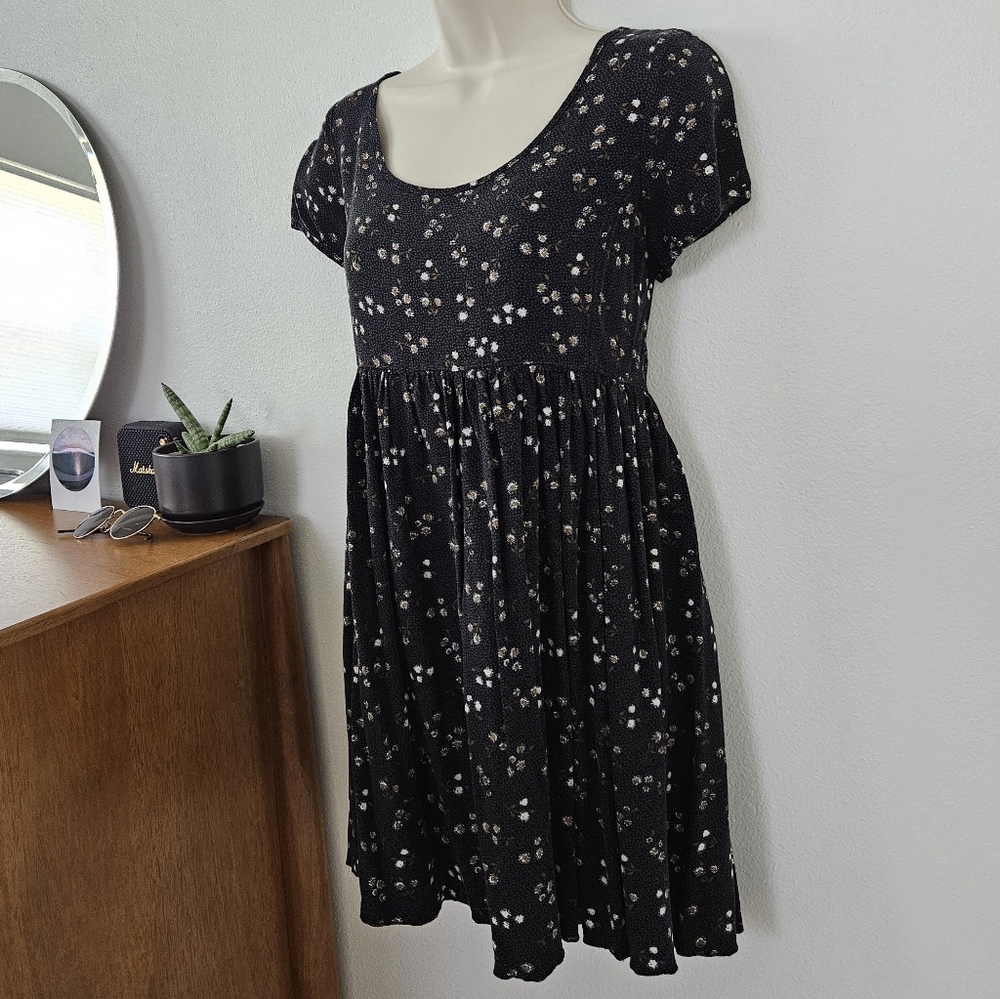 ditsy floral dot y2k babydoll grunge goth whimsigoth indie urban boho mini dress - Picture 7 of 8
